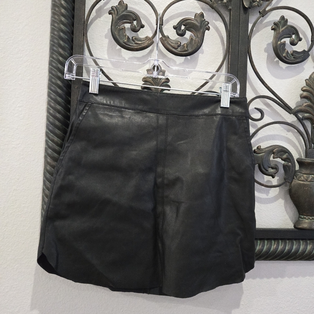 Forever 21 Black Faux Leather Mini Skirt - Picture 2 of 6